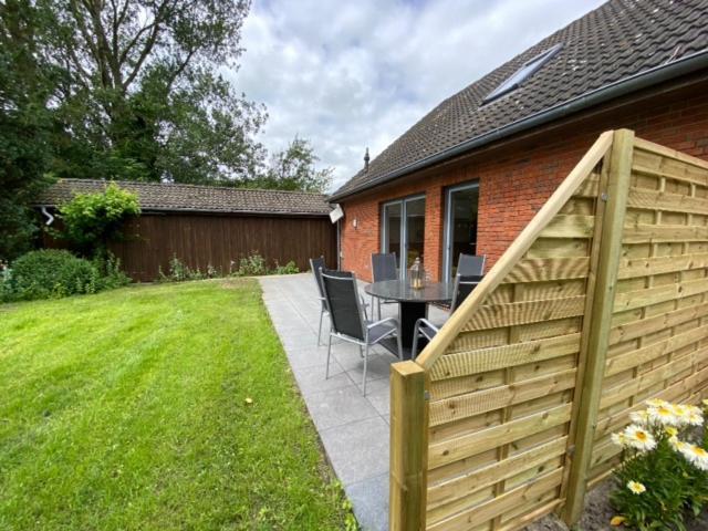 Ferienhaus Mit Garten In Nordseenaehe Langenhorn Eksteriør billede